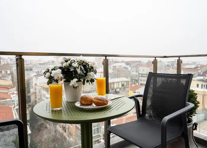 Numi Hotel